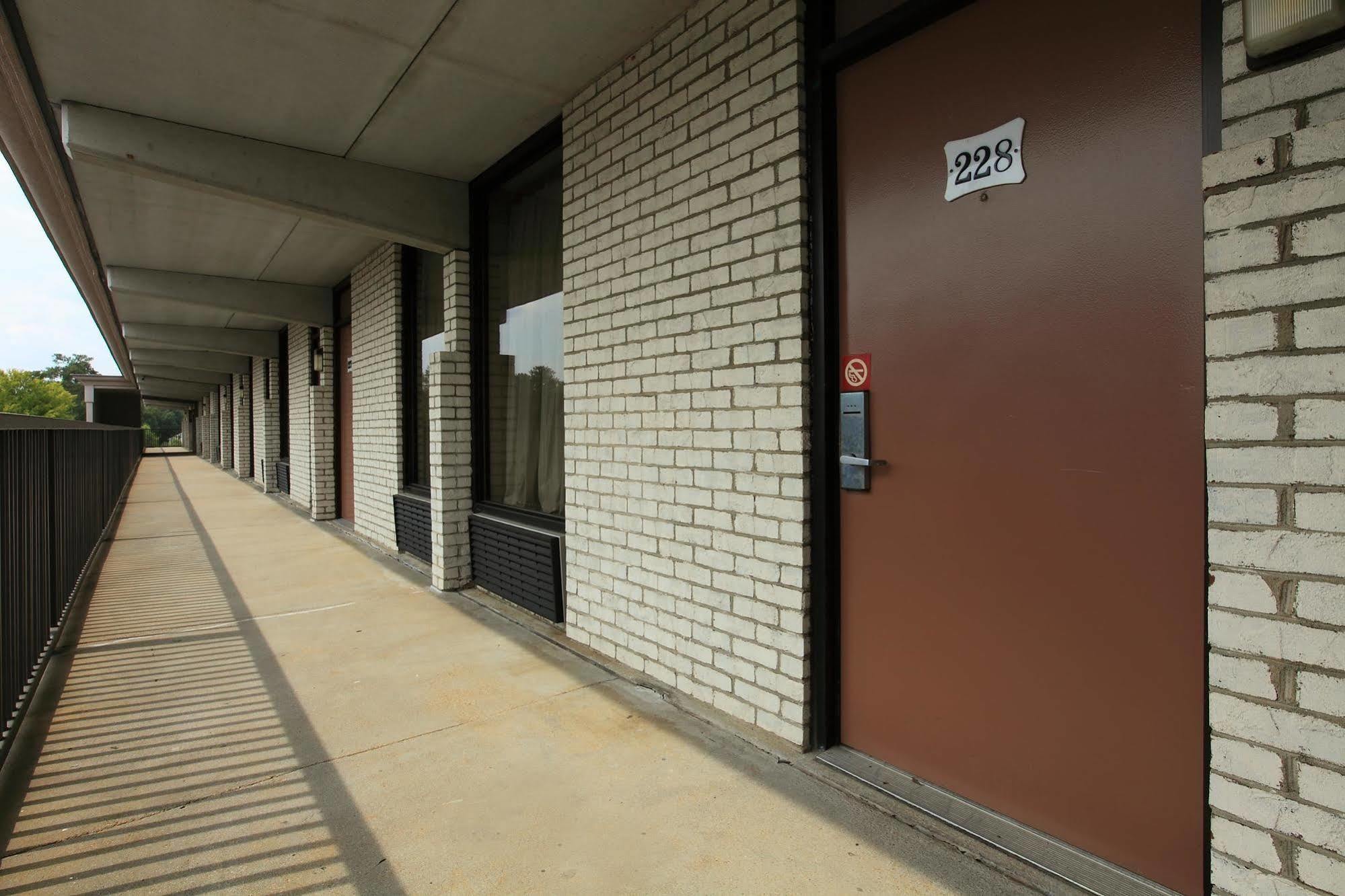 Americas Best Value Inn North Capital Raleigh Zewnętrze zdjęcie